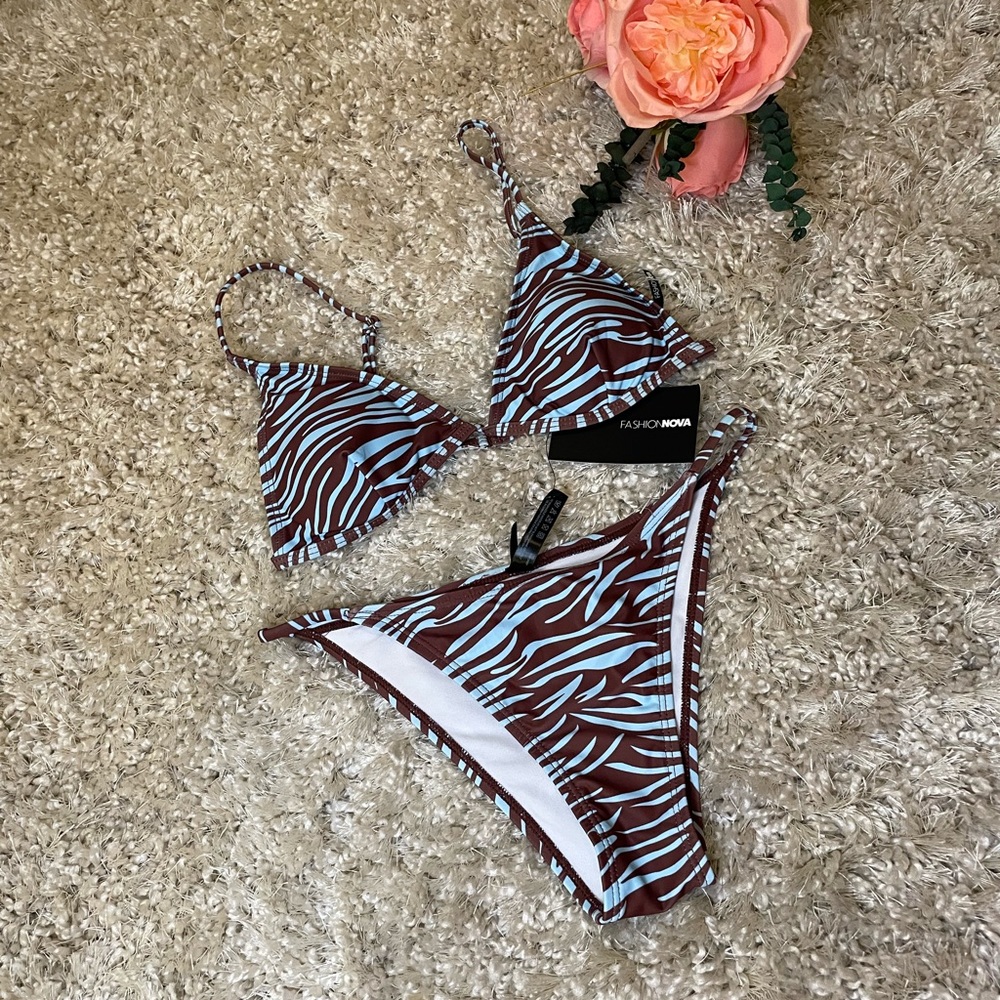 🆕Wild n out animal print 2 piece set